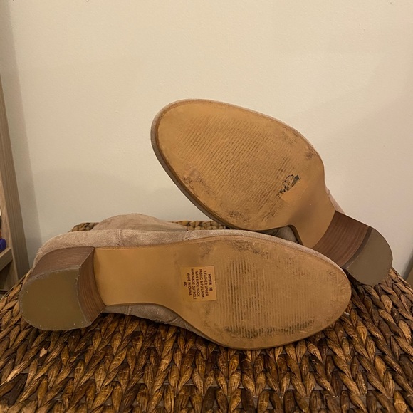 Like new! I’ve only worn these boots one time. - Picture 3 of 6